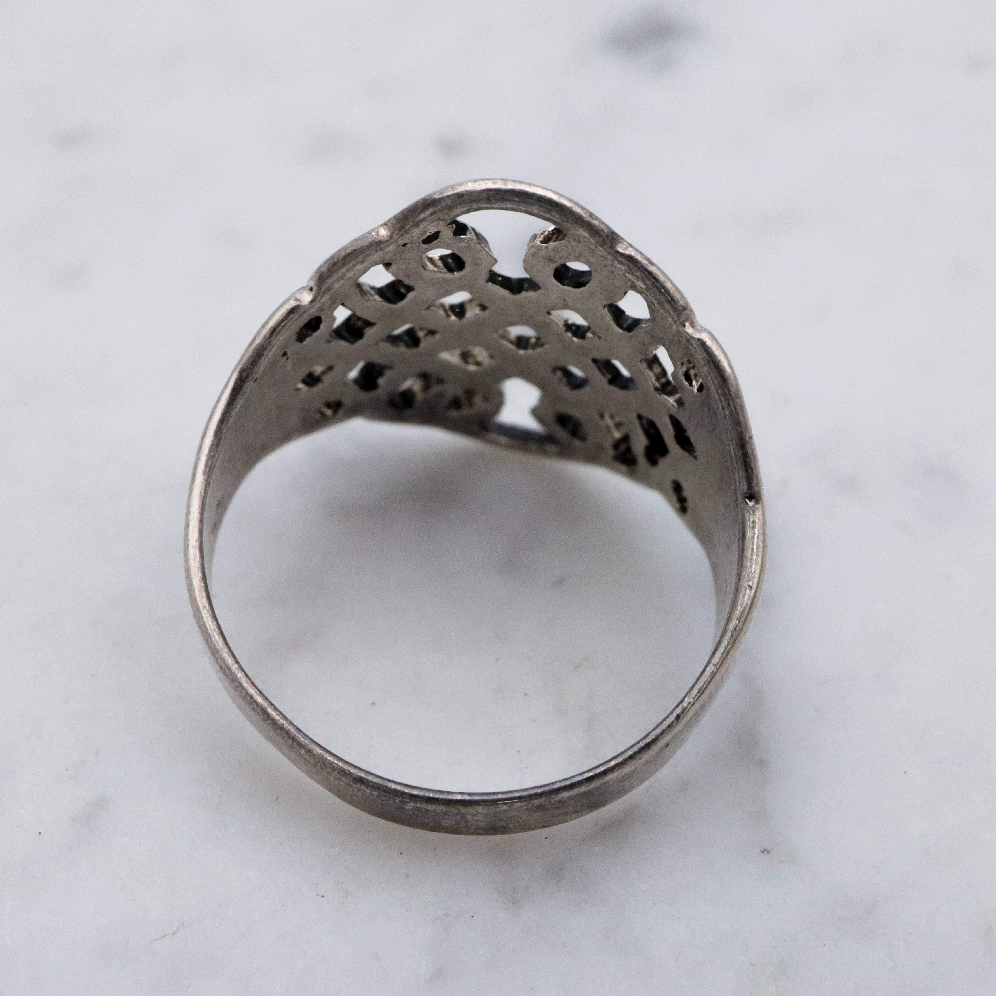 Vintage sterling celtic knot ring, sz 6.5